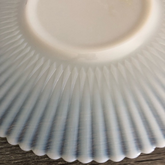 Vtg MacBeth Evans Iridescent Petalware Dinner Plate - Picture 5 of 10